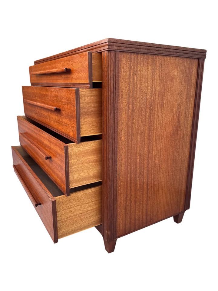 Vintage Mid Century Large Scale 4-Drawer Mahogany Chest of Drawers Dresser w/Sculpted Wood Integrate