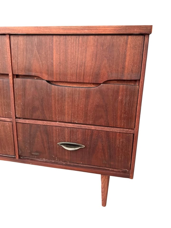 Vintage Mid Century 9-Drawer Walnut Dresser Credenza w/Sculptural Integrated Finger Pulls, Original
