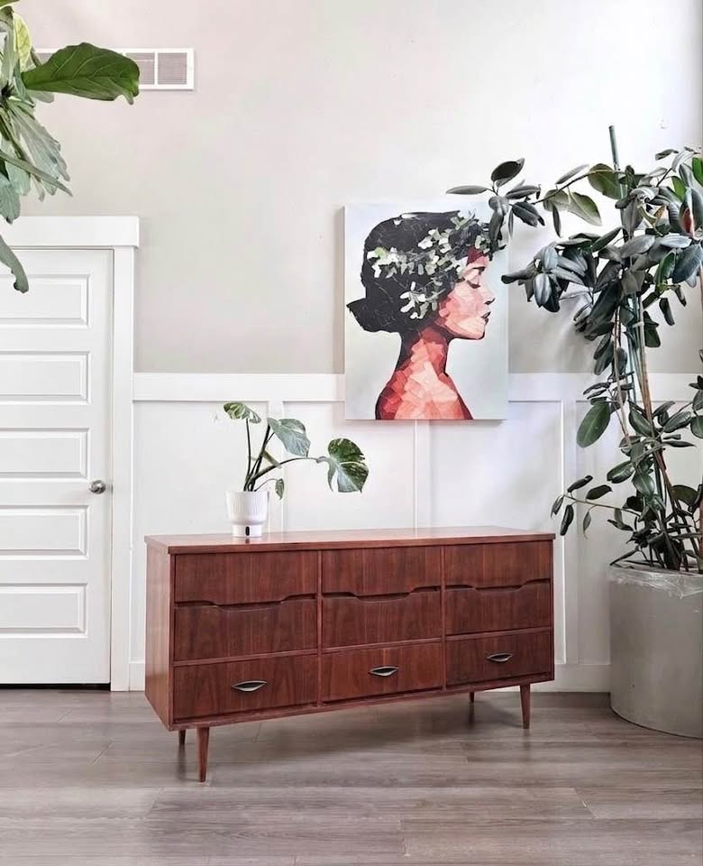 Vintage Mid Century 9-Drawer Walnut Dresser Credenza w/Sculptural Integrated Finger Pulls, Original