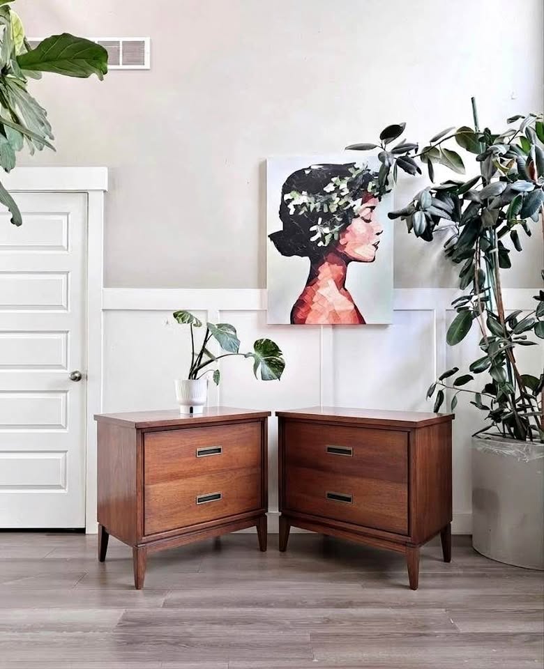 Pair of Vintage Mid Century 2-Drawer Walnut Nightstands w/Original Recessed Brass & Black Pulls & Ta