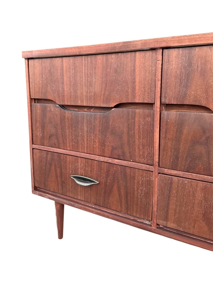 Vintage Mid Century 9-Drawer Walnut Dresser Credenza w/Sculptural Integrated Finger Pulls, Original