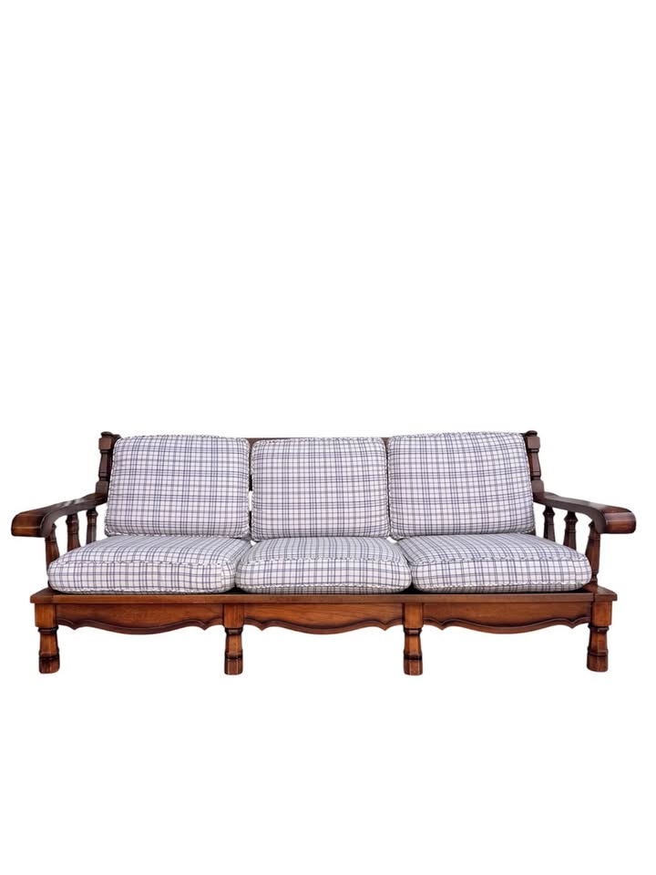 Vintage 3-Seater White & Blue Plaid Farmhouse Traditional Spindle Wood Frame Sofa w/Scalloped Apron