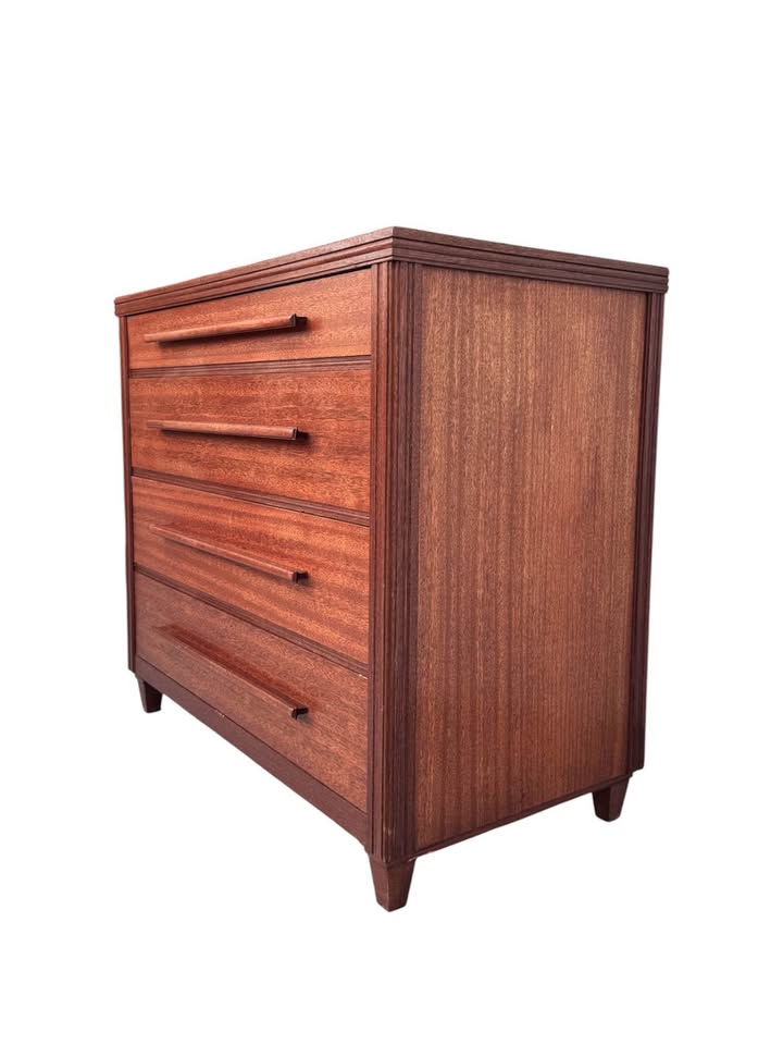 Vintage Mid Century Large Scale 4-Drawer Mahogany Chest of Drawers Dresser w/Sculpted Wood Integrate