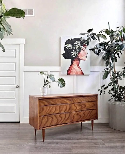 Vintage Mid Century 6-Drawer Book Matched Flame Grain Walnut Veneer Dresser Credenza w/Integrated Fi